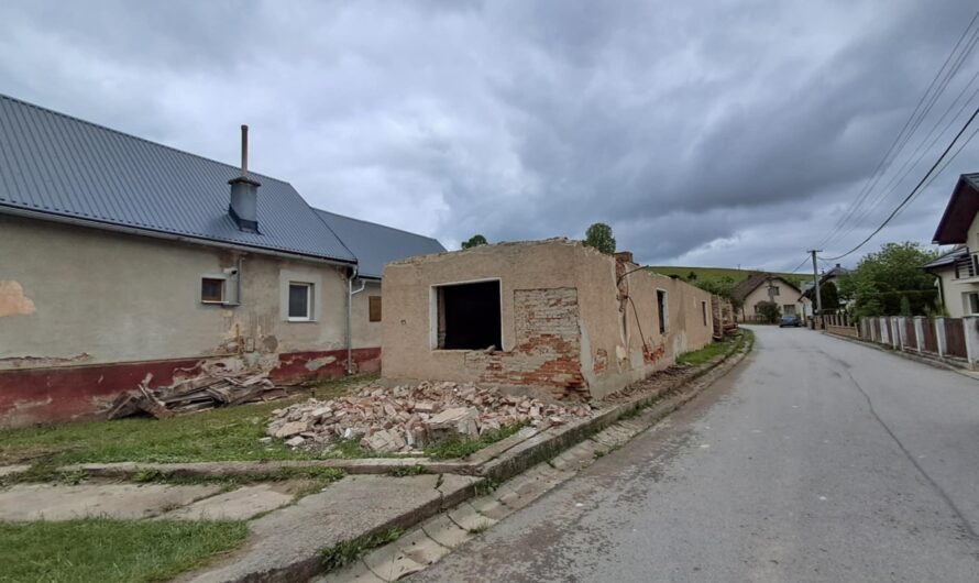 DEMOLAČNÉ PRÁCE NA RODINNOM DOME